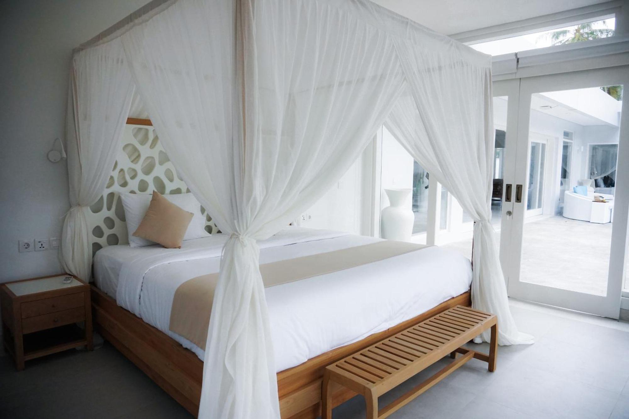 Tropik Resort Lombok Selong Belanak Exterior photo