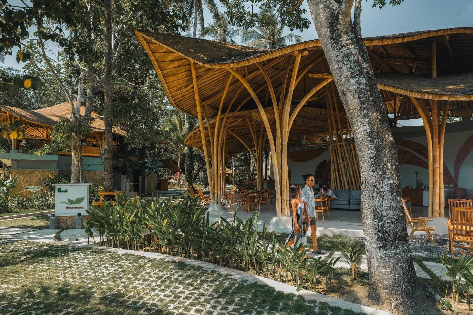 Tropik Resort Lombok Selong Belanak Exterior photo
