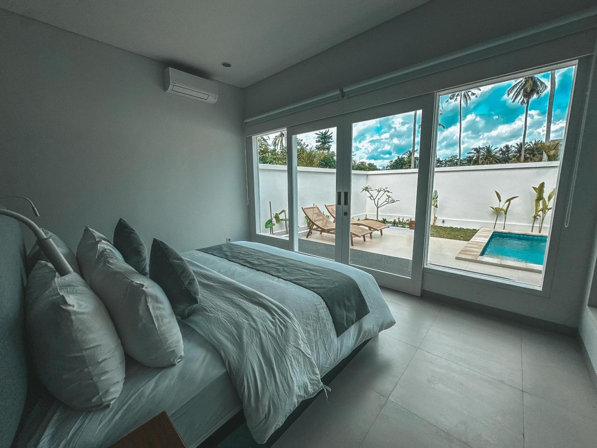 Tropik Resort Lombok Selong Belanak Room photo